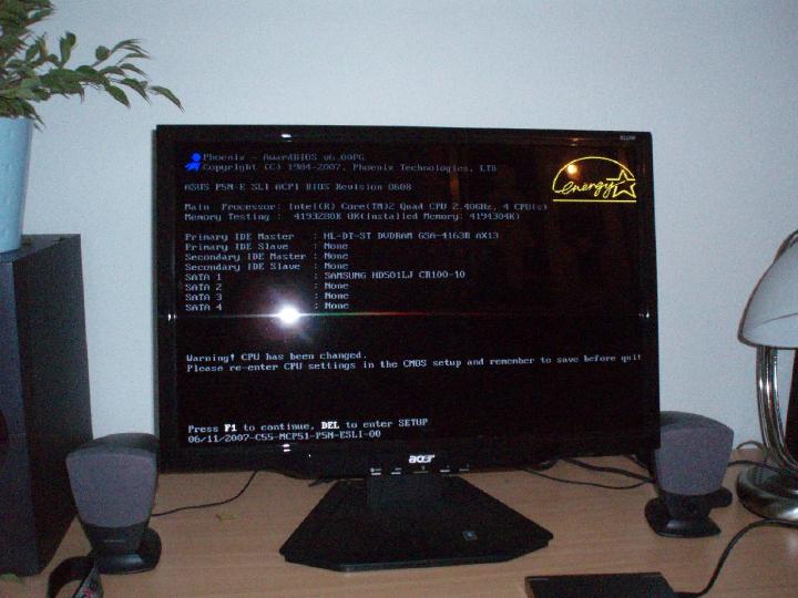 White box Q6600 build, image 21 of 26